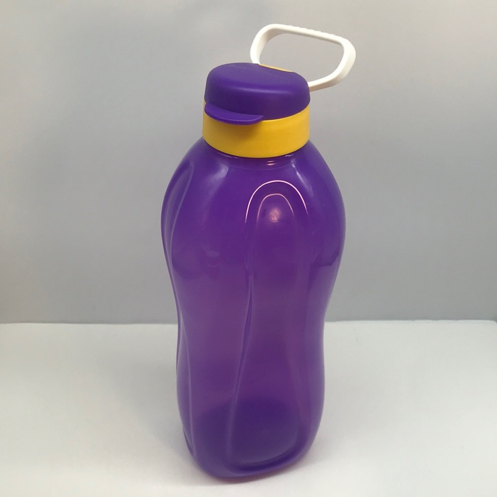 Tupperware Eco Water  2 Quart Bottle